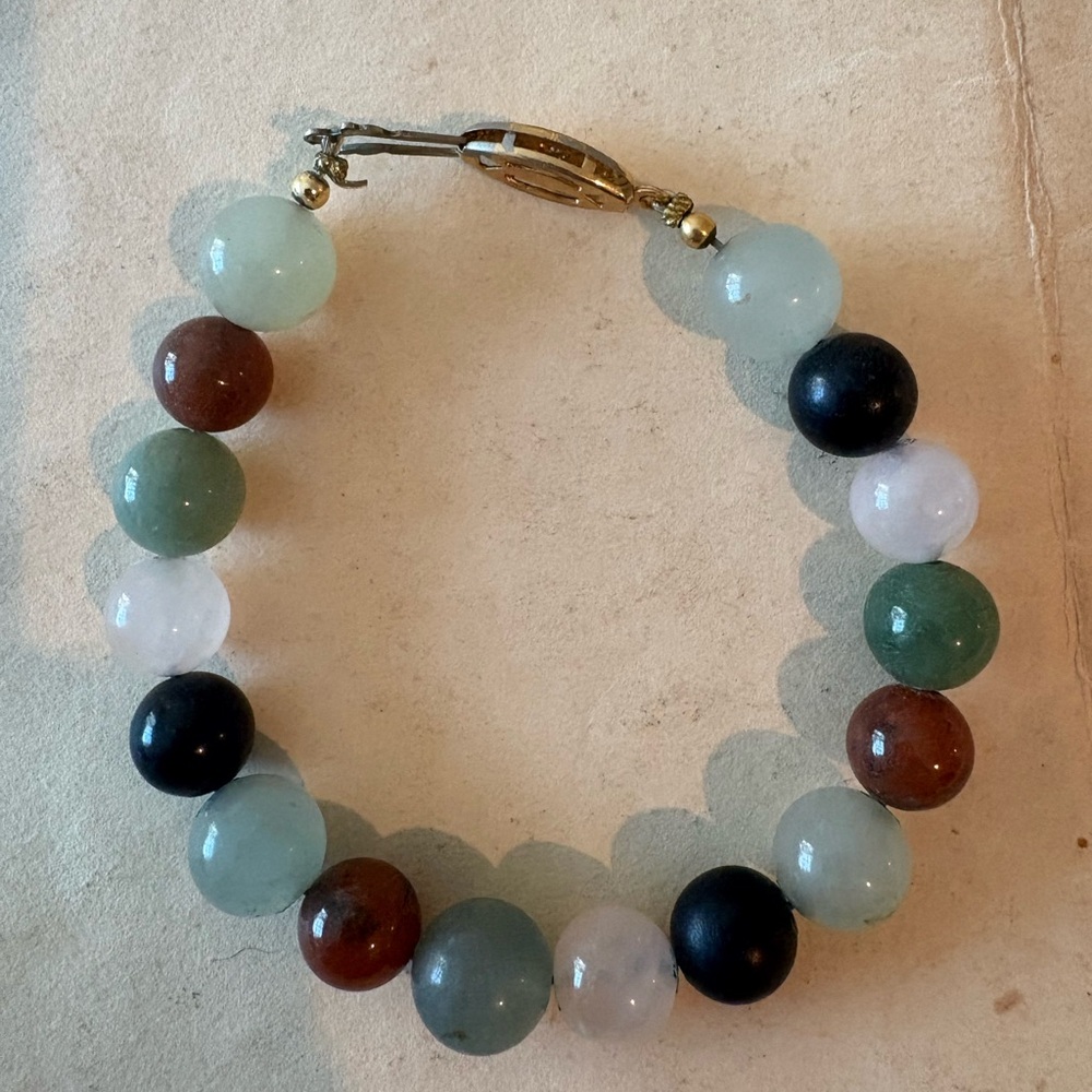 Elegant Multicolor Beaded jade Bracelet